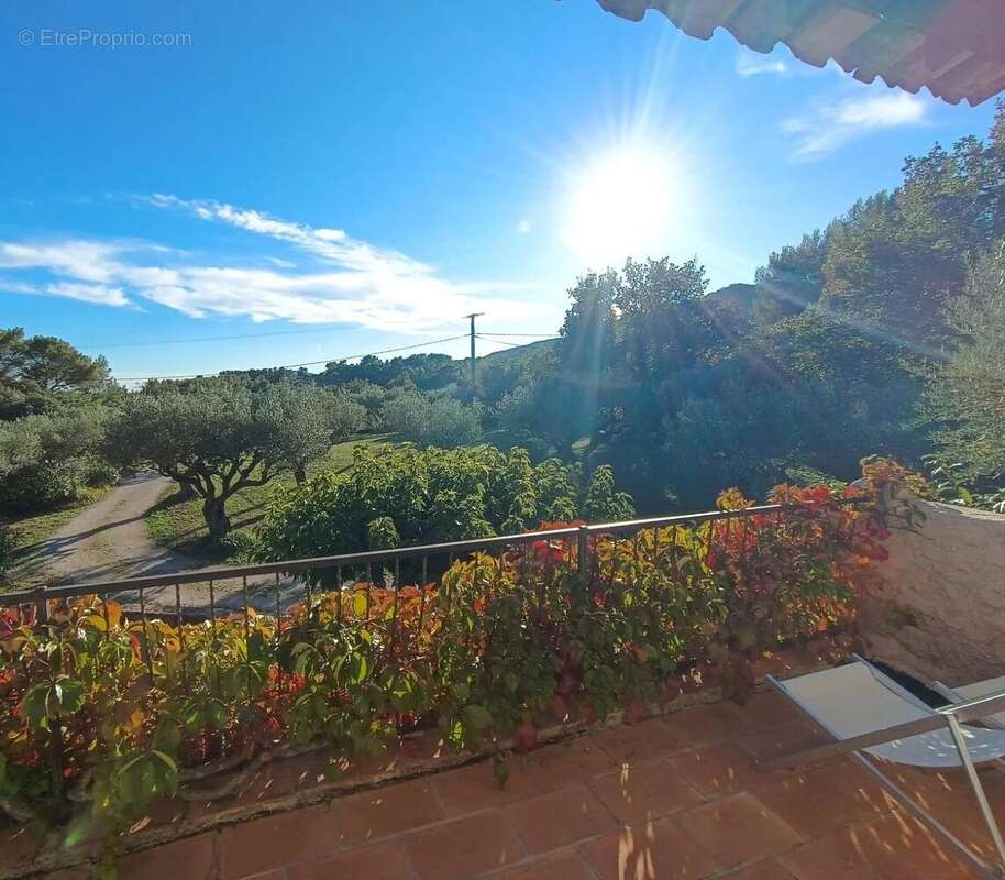 Maison à PUGET-VILLE