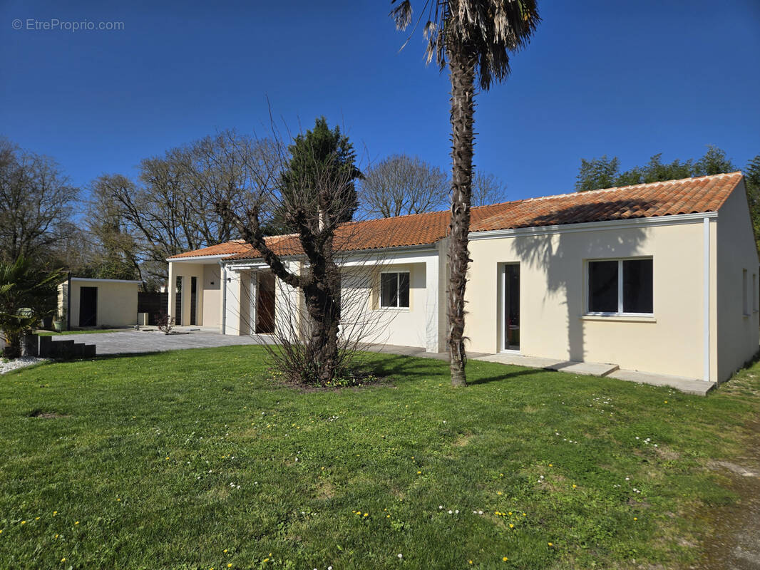 Maison à SAINT-HIPPOLYTE