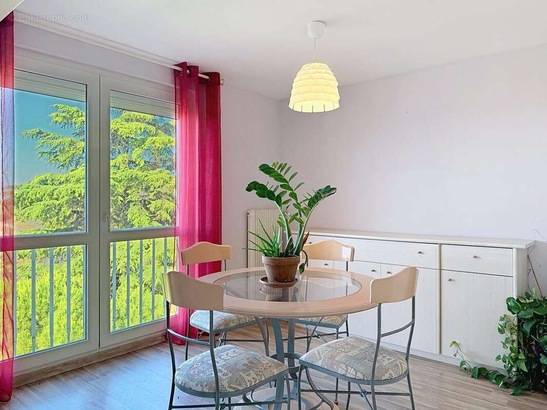 Appartement à NIMES