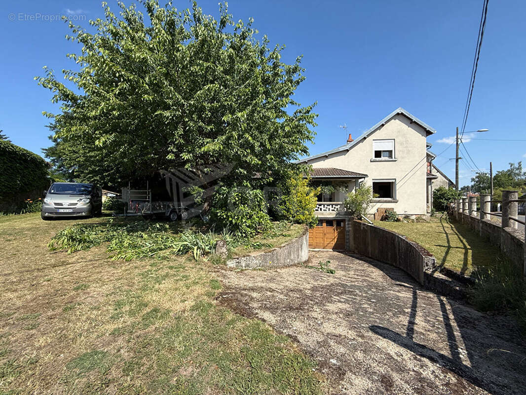 Maison à COSNE-COURS-SUR-LOIRE