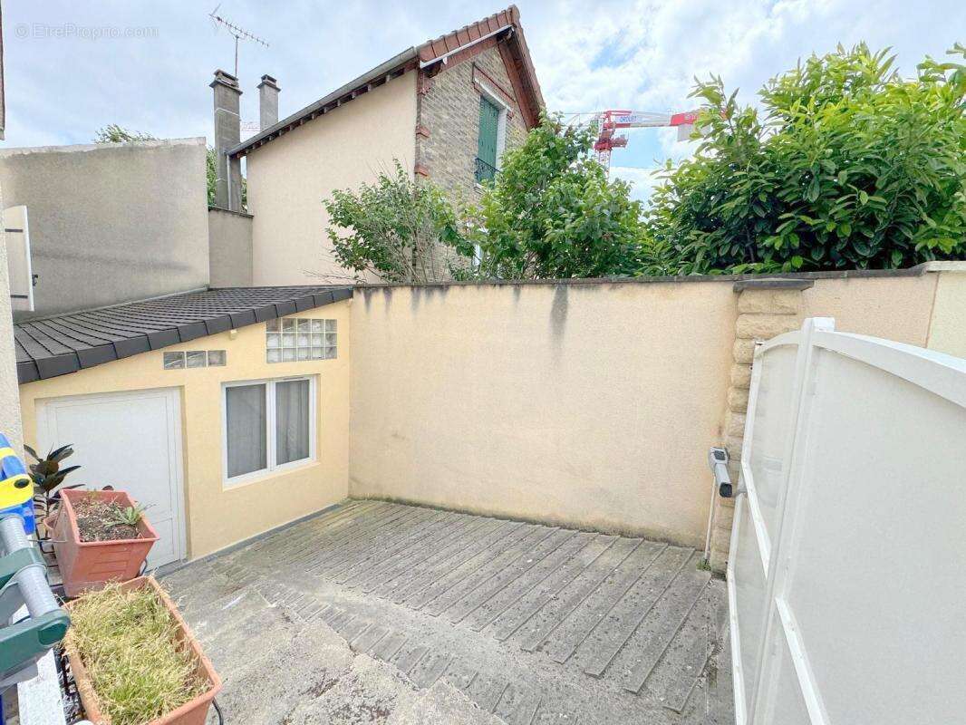 Maison à DRANCY