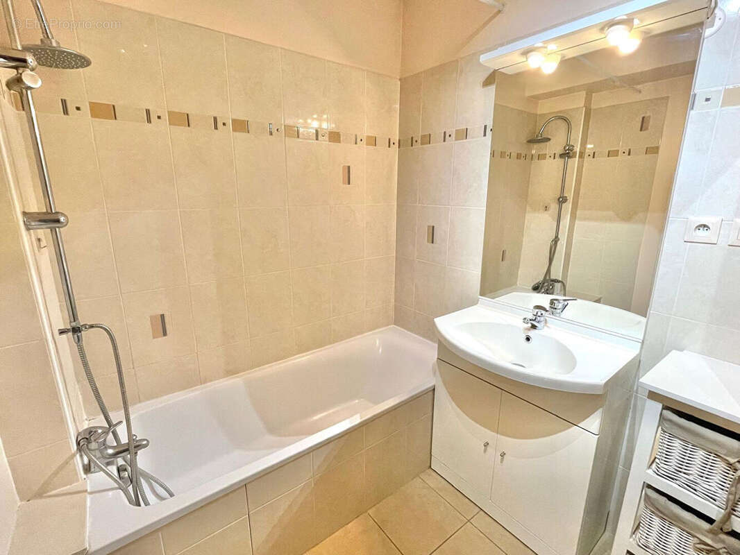 Appartement à BOURGOIN-JALLIEU