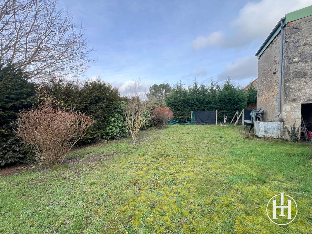 Maison à SAINT-AMAND-MONTROND