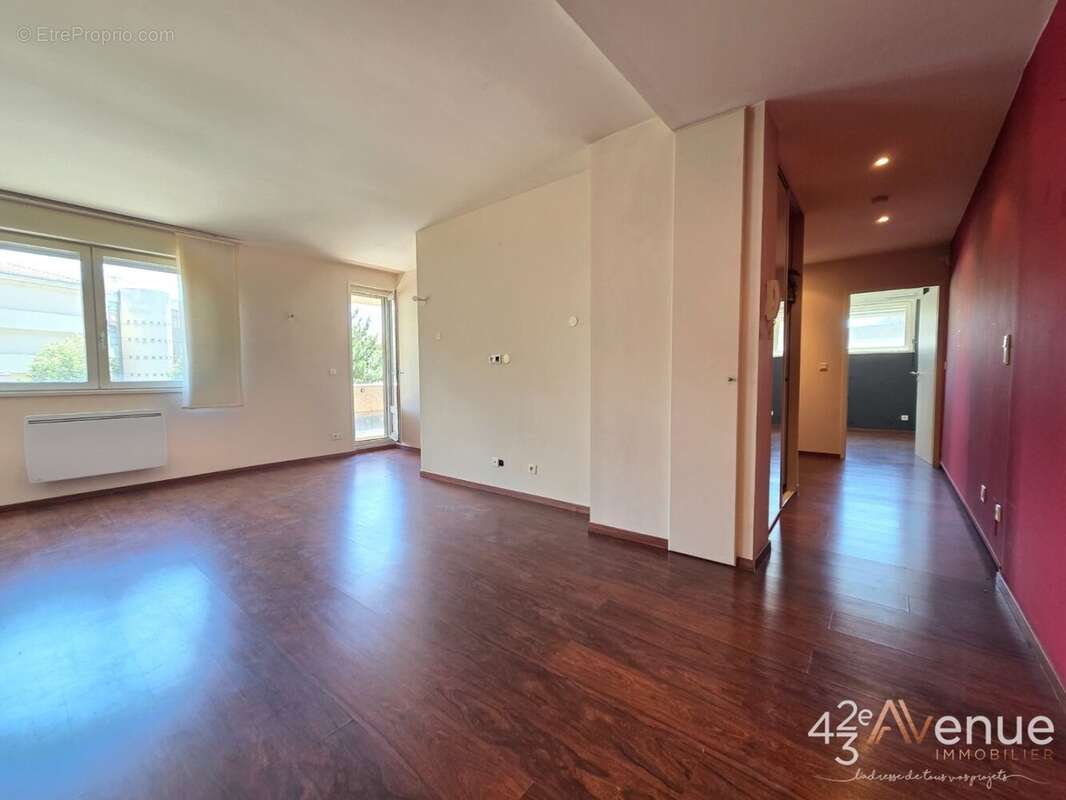 Appartement à SAINT-ETIENNE
