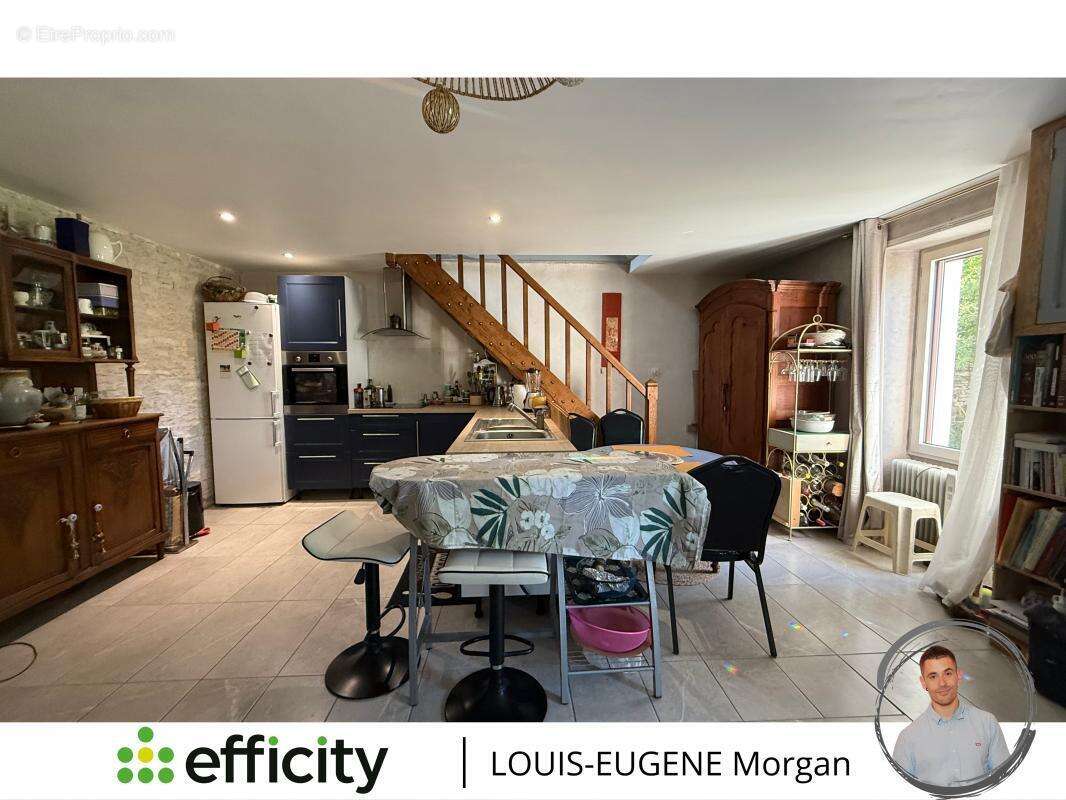 Maison à SAINT-JEAN-DE-SAUVES