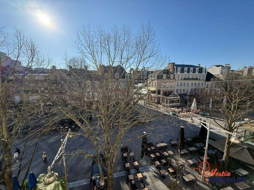Reims Hyper Centre - Place d'Erlon - Appartement 4 pièces - photo 4