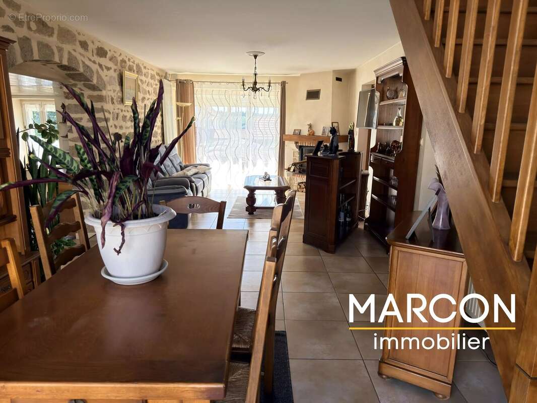 Maison 218 m² à Gueret  - photo 9