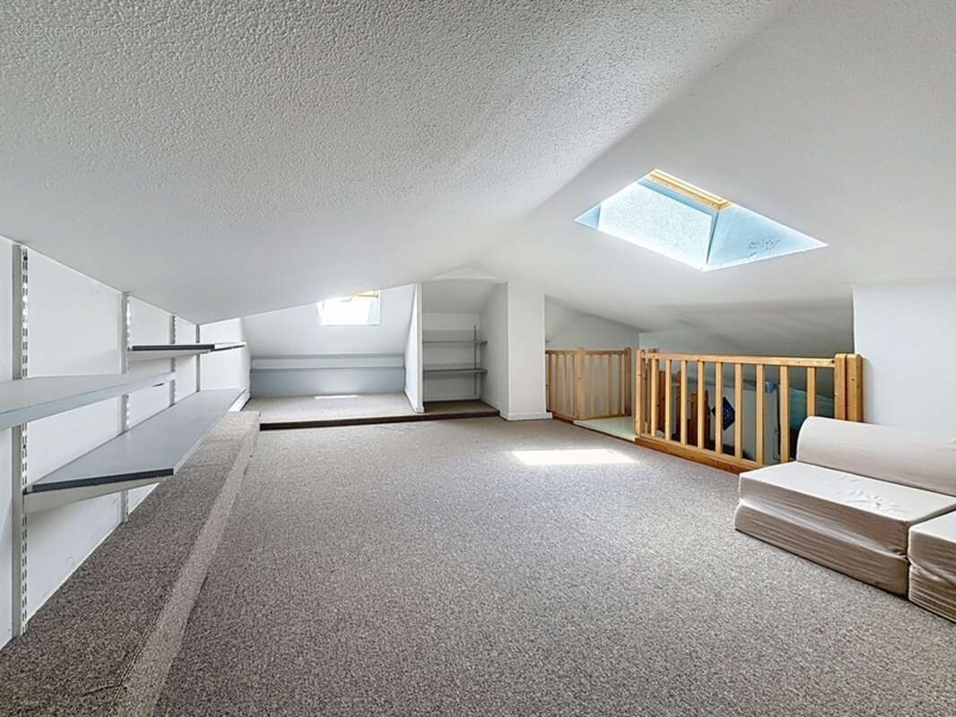 Appartement à vendre 4 pièces  (07) - Superficie 76 m2 loi Carrez - Ascenseur - photo 4