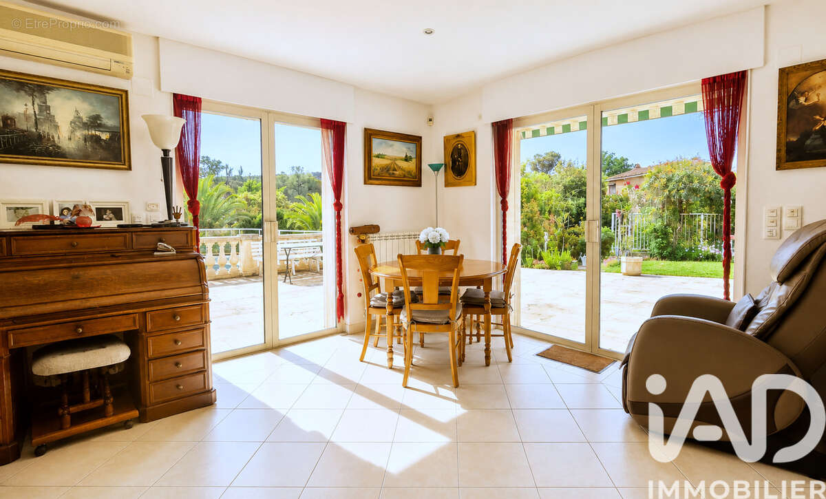 Photo 8 - Maison à SAINT-RAPHAEL