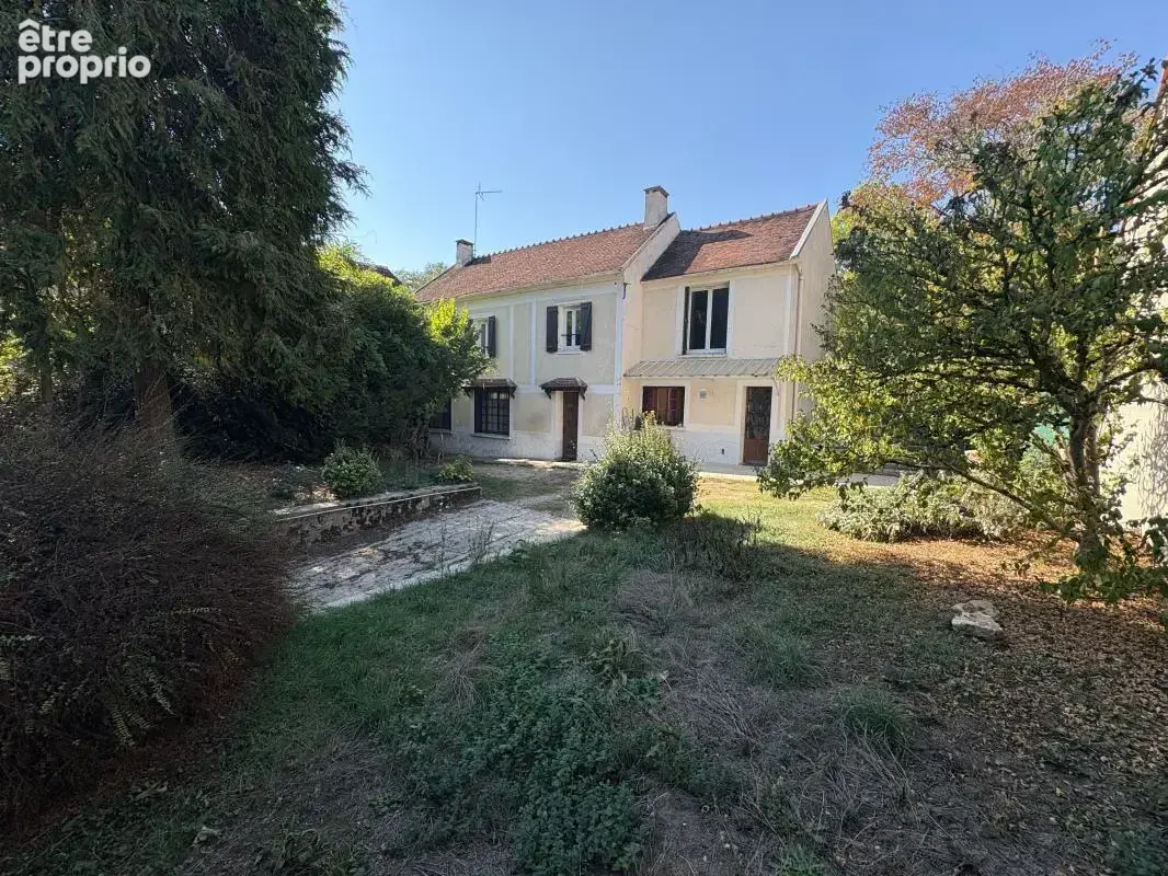 Photo Maison à Saint-Cyr-Sur-Morin au prix de 229 000€