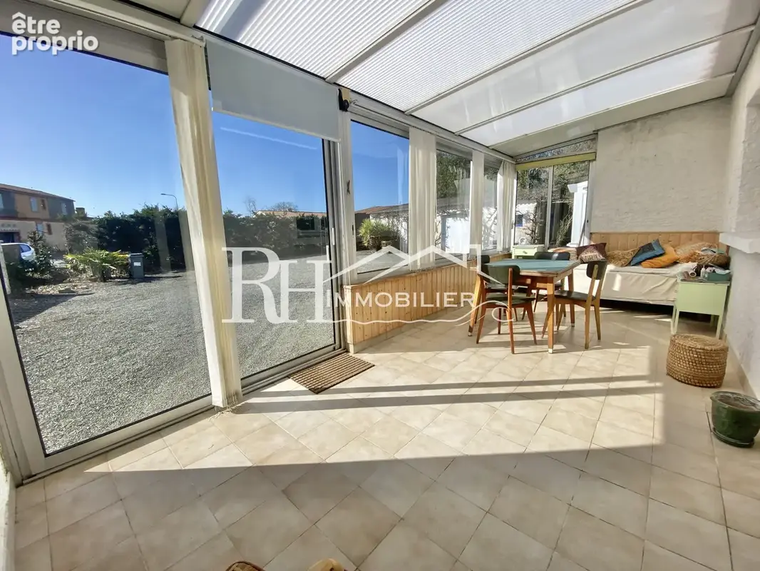 Maison sur 1320m2 de terrain - photo 9