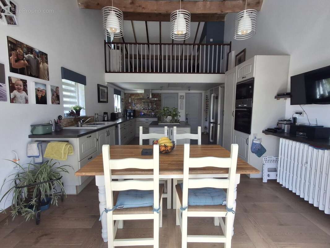 Maison à BUSSIERE-POITEVINE