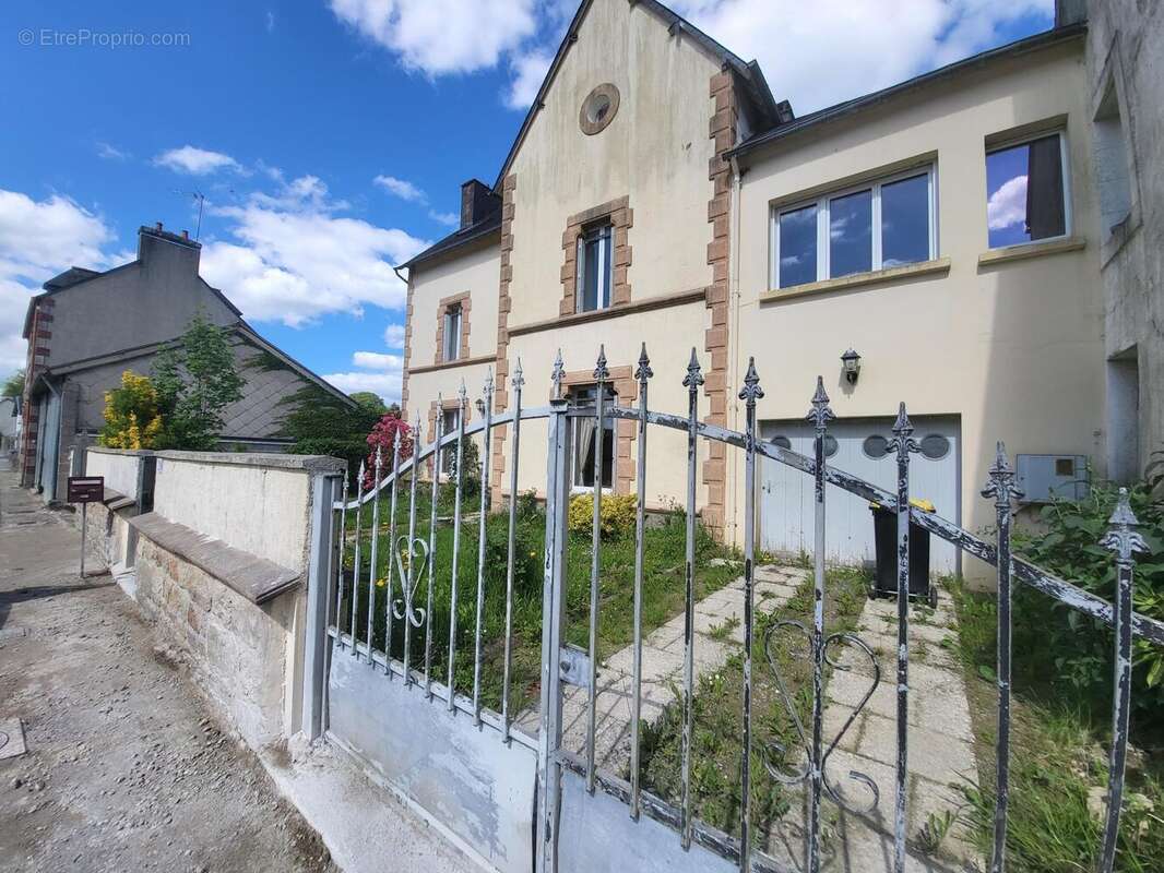 Photo 2 - Maison à ROSTRENEN