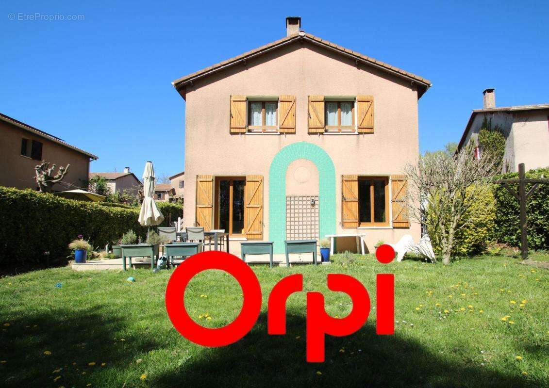 Maison à VAULX-MILIEU