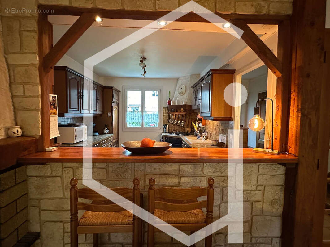 Maison à MAGNY-LES-HAMEAUX