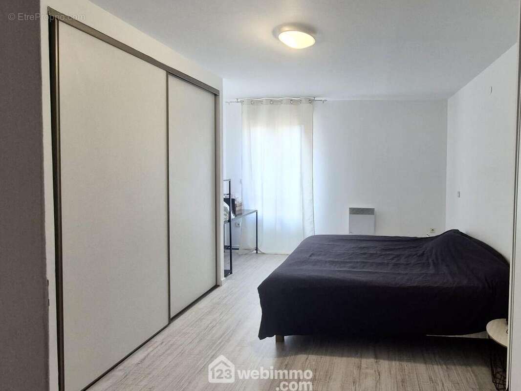 Ce bien possède 3 chambres... - Appartement à BIGUGLIA