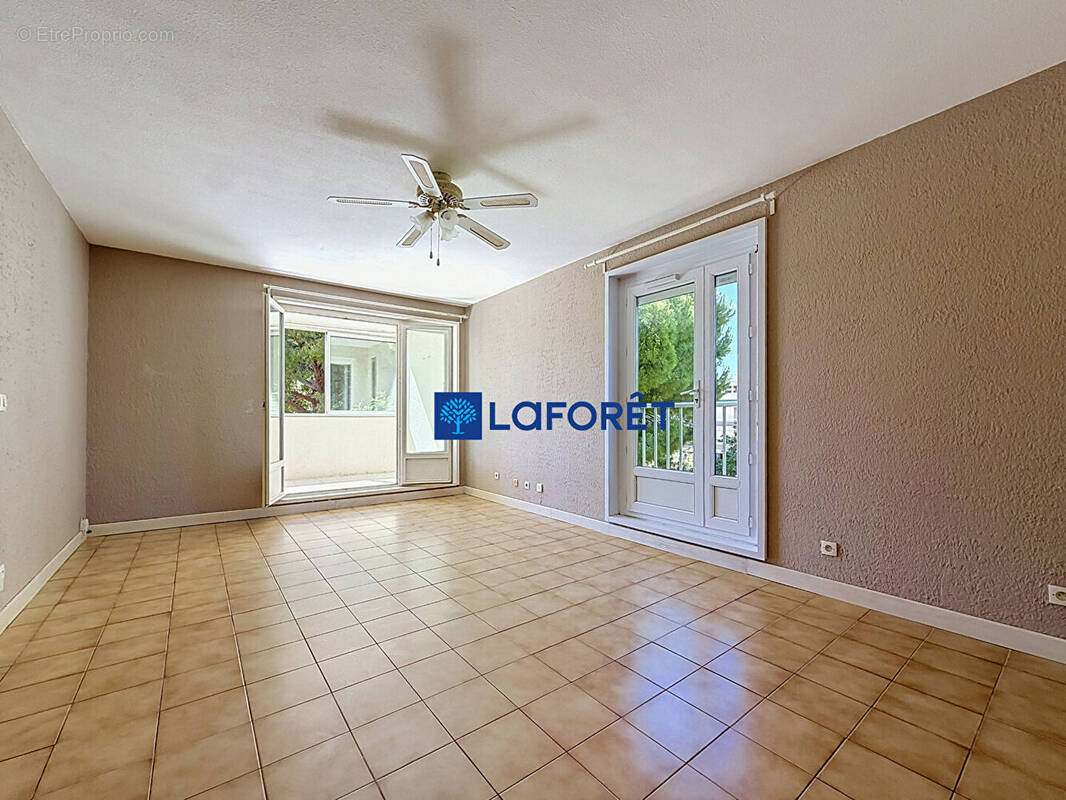 Appartement à CARQUEIRANNE