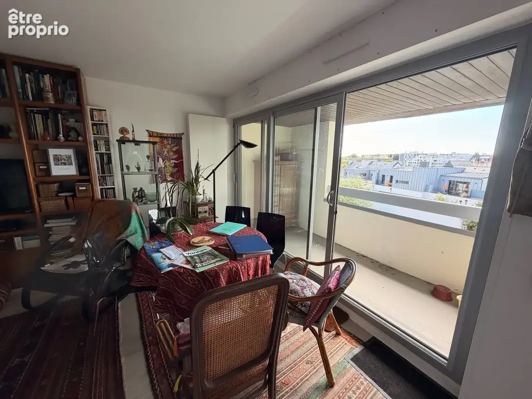VANNES PORT   Appartement T4 de 84 m2 avec terrasse, parking et cave - photo 2