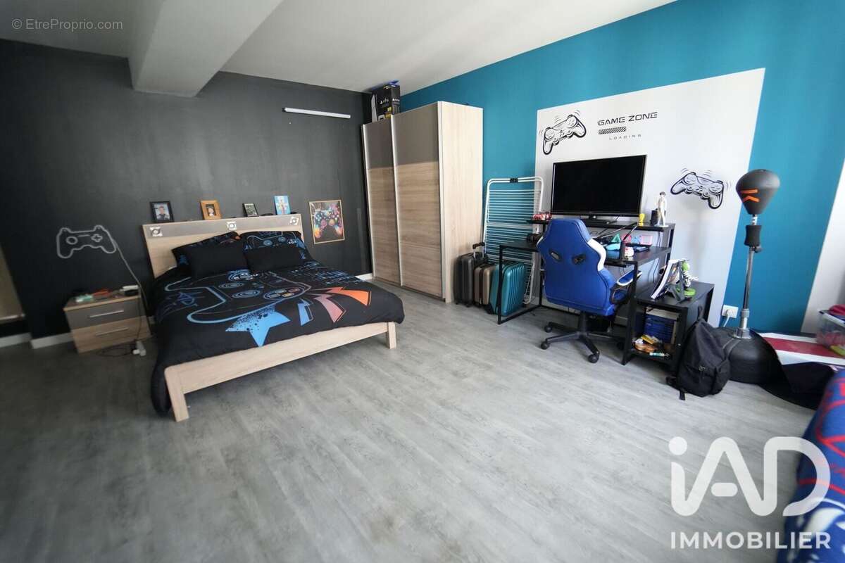 Maison 170 m² à Montereau-Fault-Yonne  - photo 9