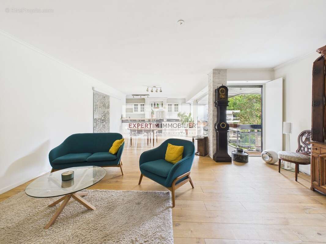 Appartement à VERSAILLES