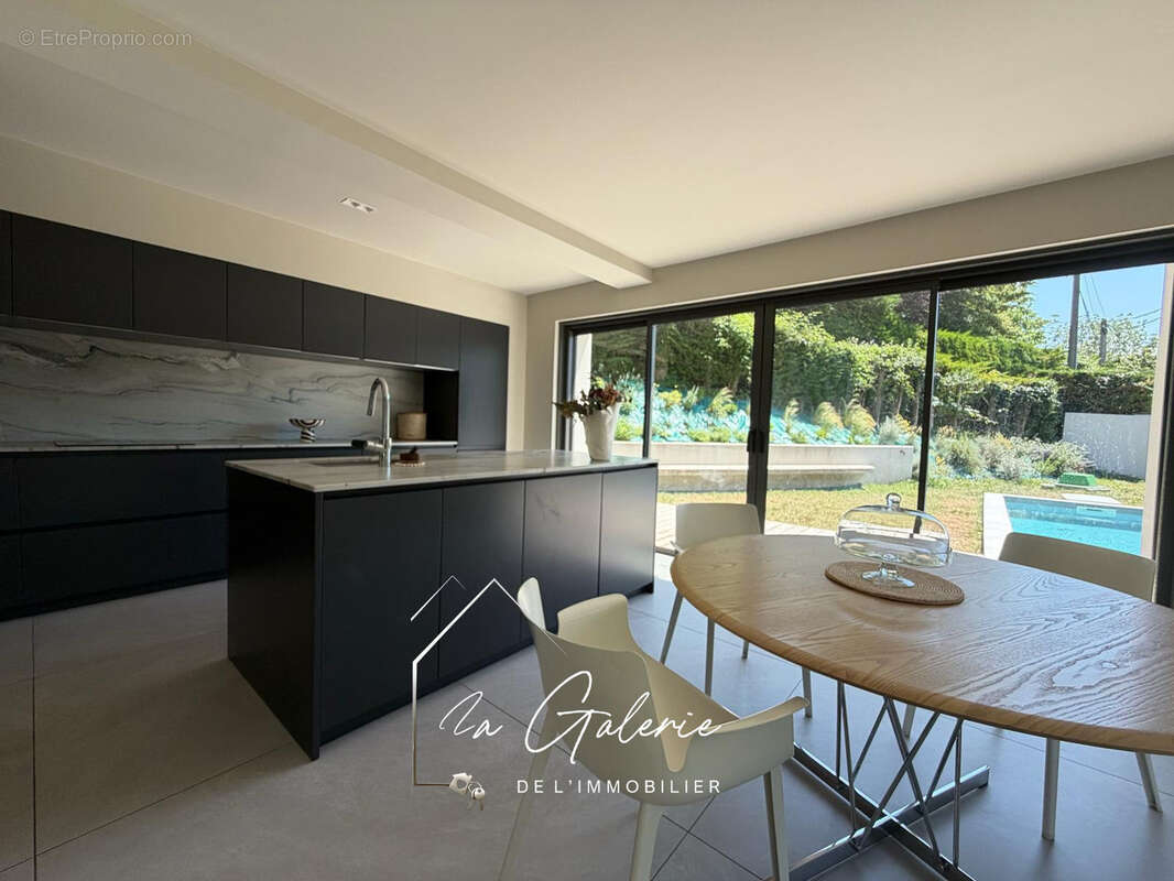 Maison contemporaine secteur clemencieres a saint martin le vinoux - photo 3