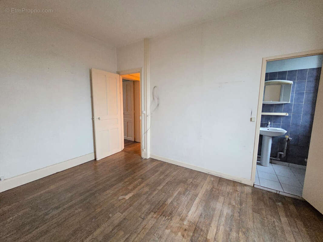 Maison à SAINT-QUENTIN