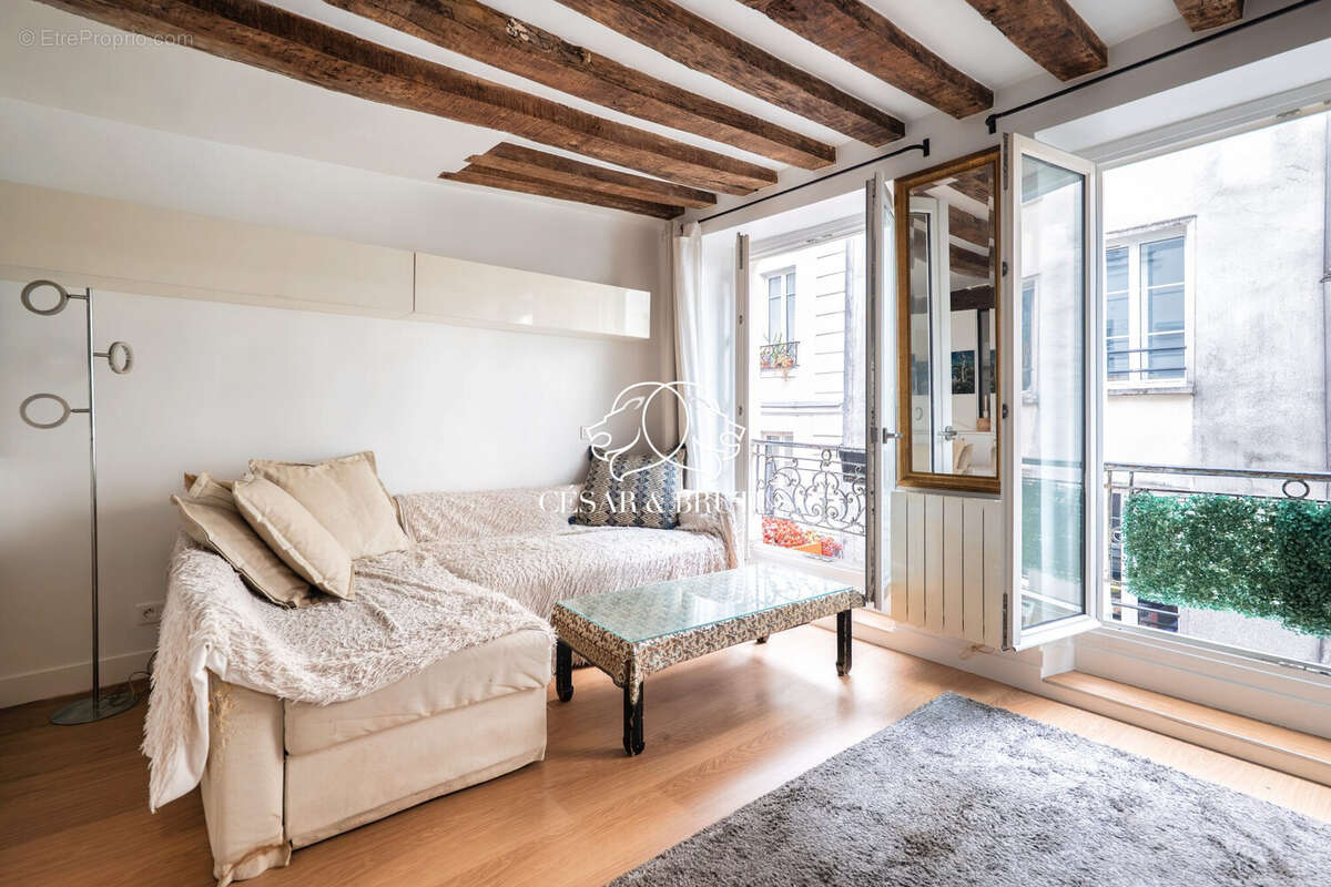 Appartement à PARIS-11E