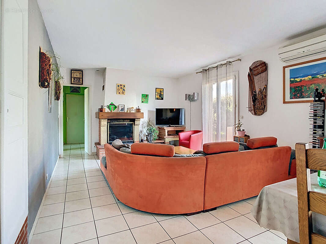 Maison à SAINT-JORY