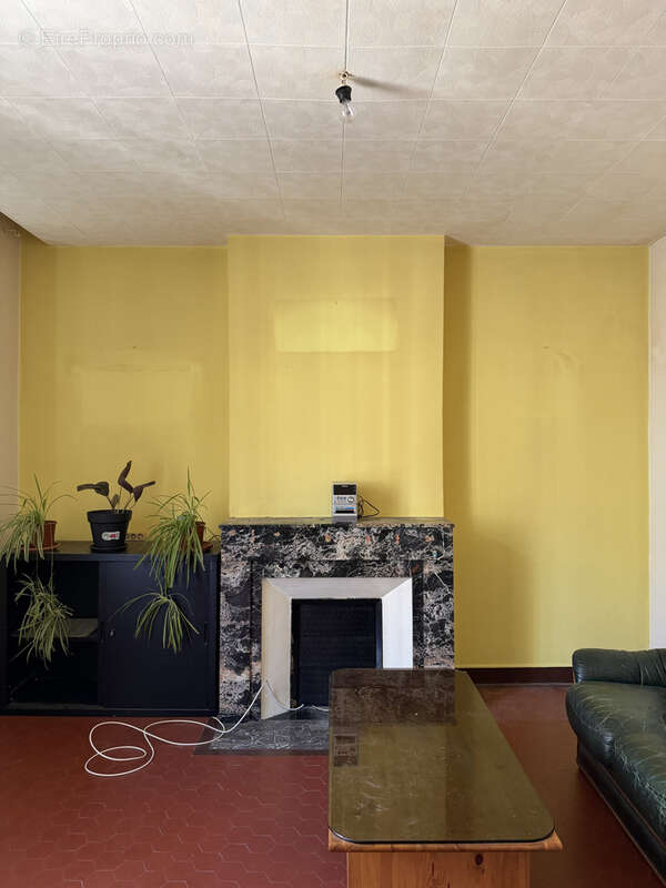 Appartement à MARSEILLE-5E