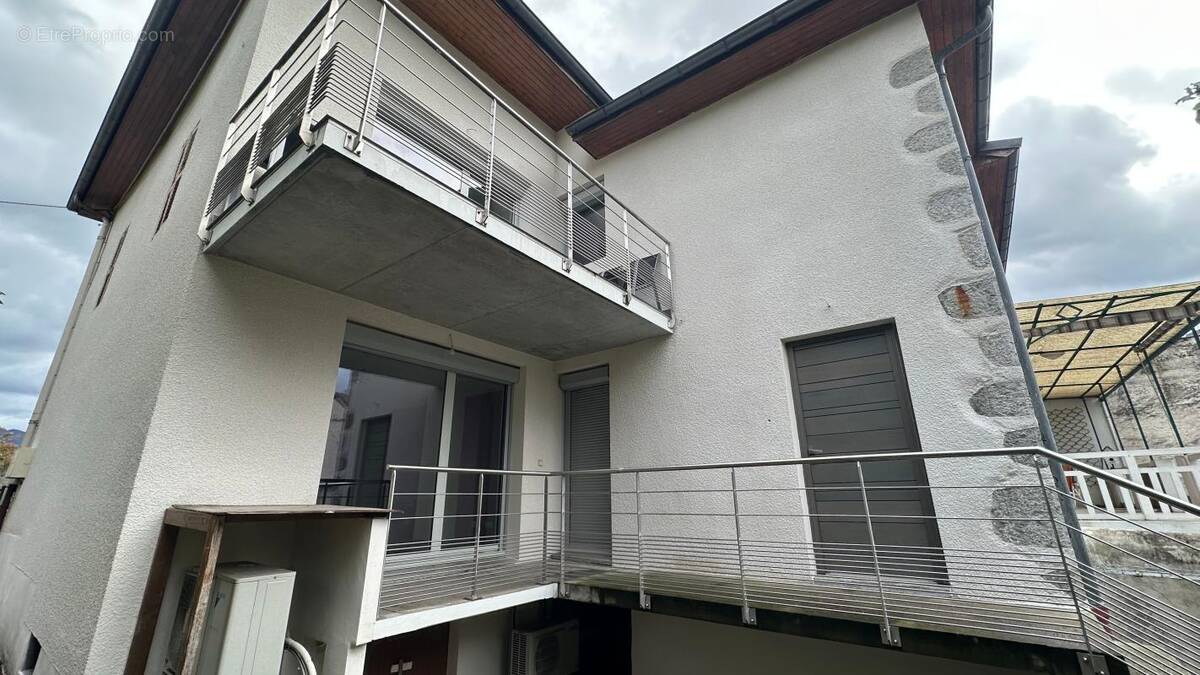 Appartement à ALBENS