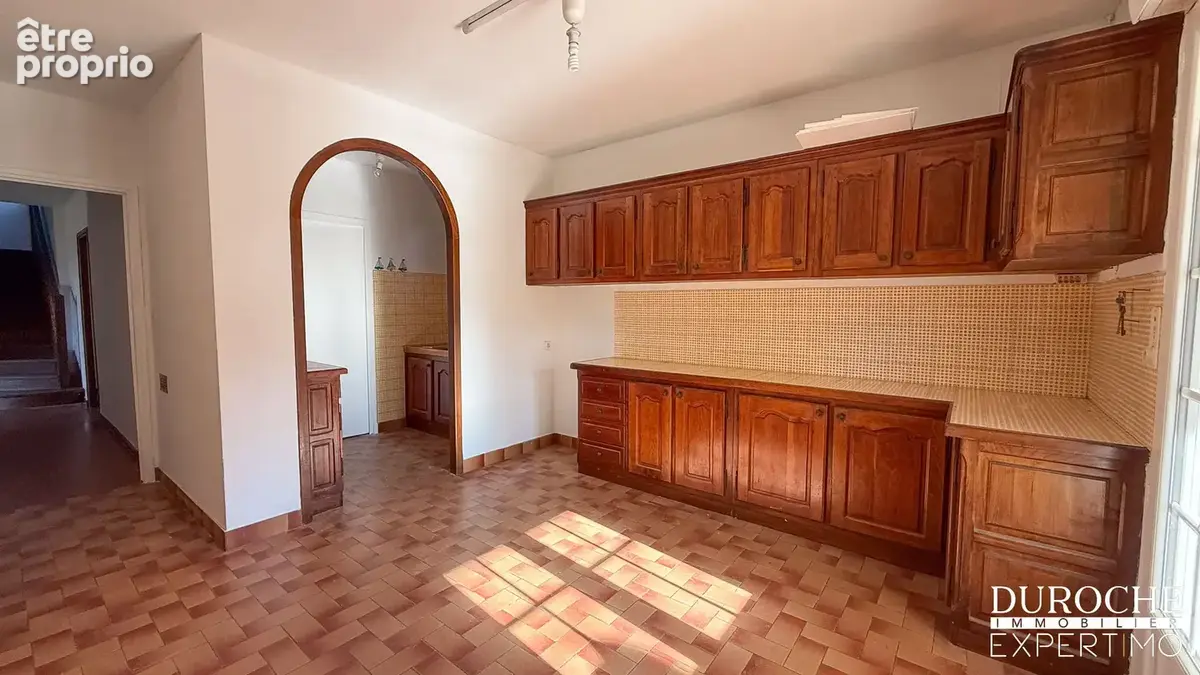 Orange, quartier résidentiel, maison de 208m2, 5 chambres et un bureau sur parcelle de 530m2 - photo 13