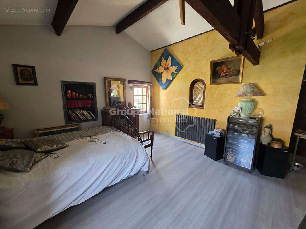 Maison à COURTHEZON