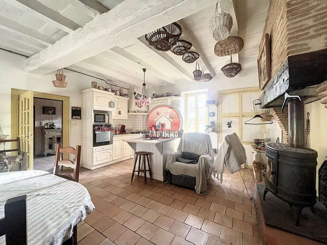 Maison à SAINT-PIERRE-D'EYRAUD