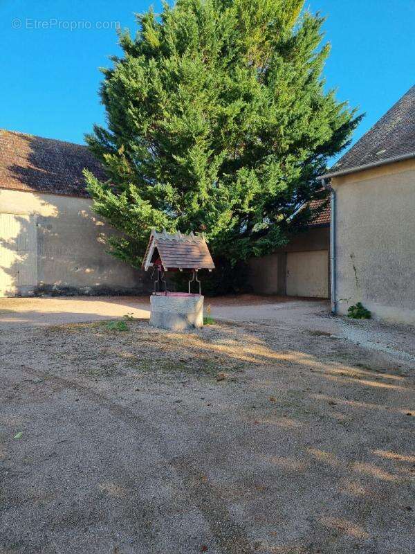 Maison à SAINT-AMAND-MONTROND