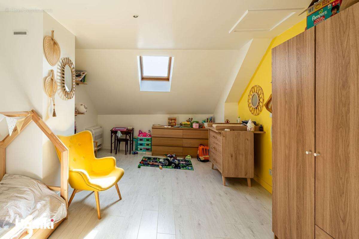 Maison/Villa T5 de 165 m2 à La Chapelle-Saint-Mesmin 45380 - photo 13
