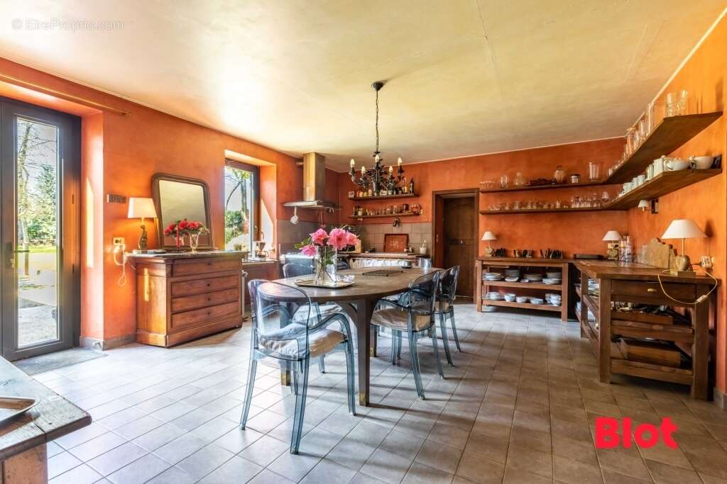 Maison à MELESSE