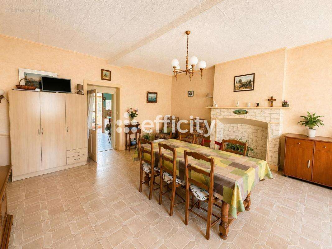 Maison 94 m² à La Guerche-De-Bretagne  - photo 7