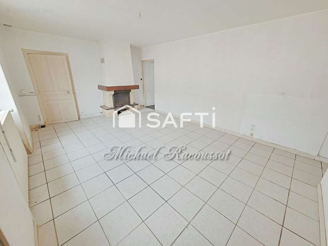 Photo 3 - Appartement à LE CREUSOT