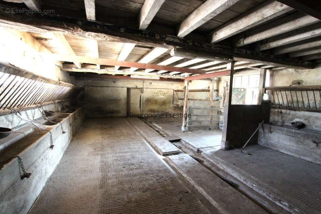 Maison à SENNECEY-LE-GRAND