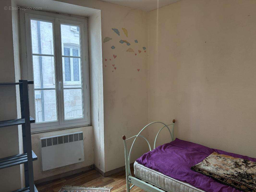 Maison à SAINT-JEAN-D&#039;ANGELY