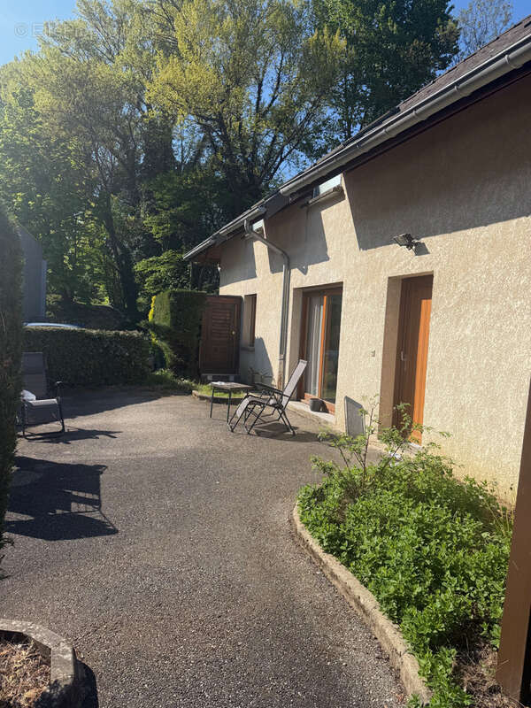 Maison à CHALLES-LES-EAUX