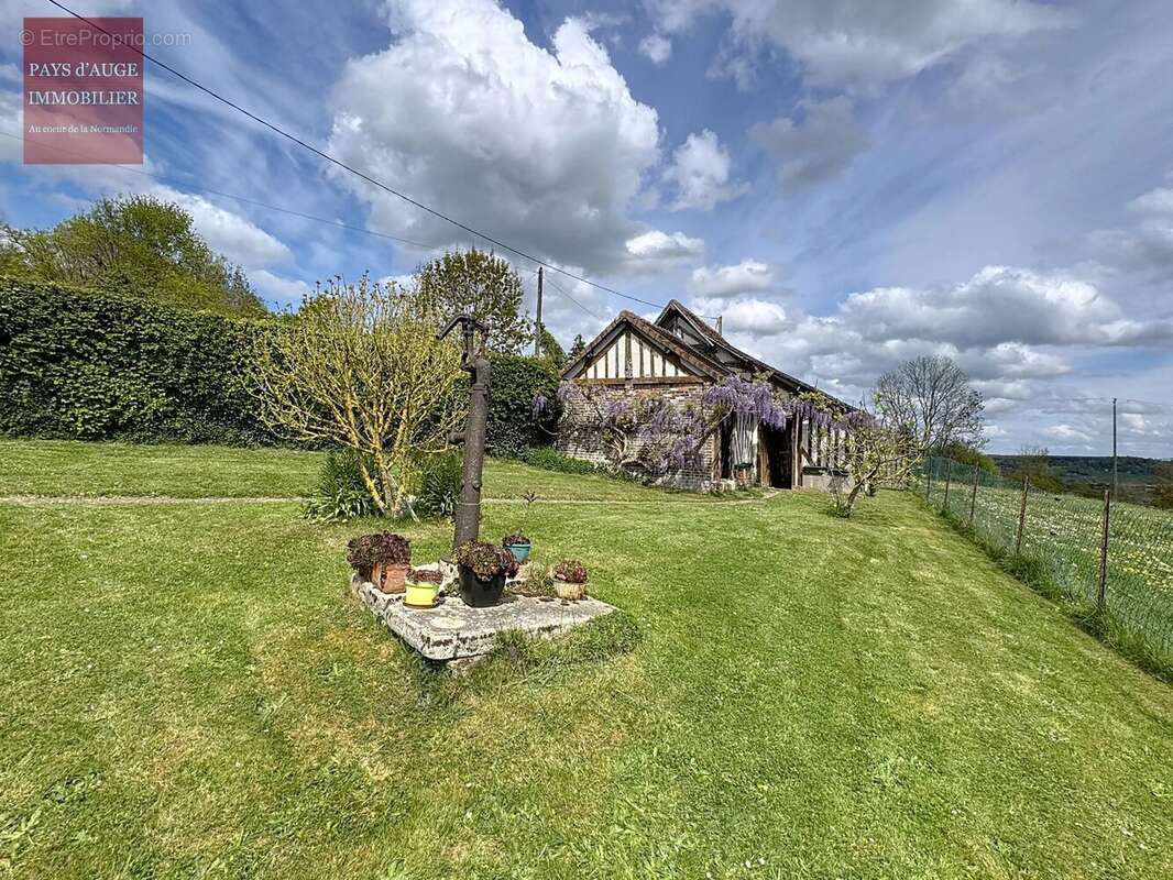 Maison à SAINT-GERVAIS-DES-SABLONS