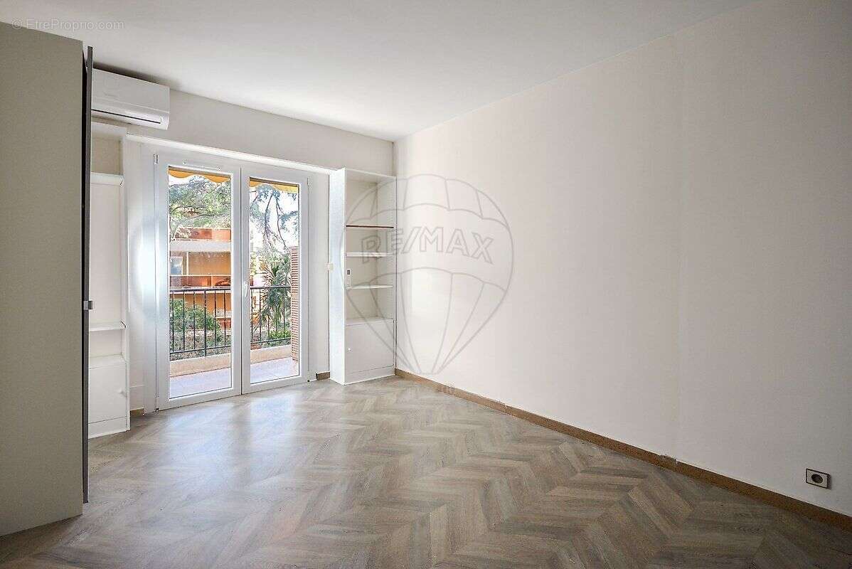 Appartement à CAP-D'AIL