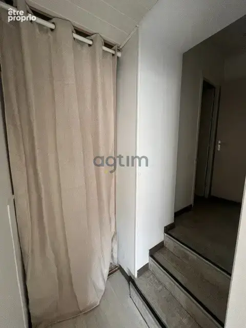 Appartement t2 - place napoleon - photo 3