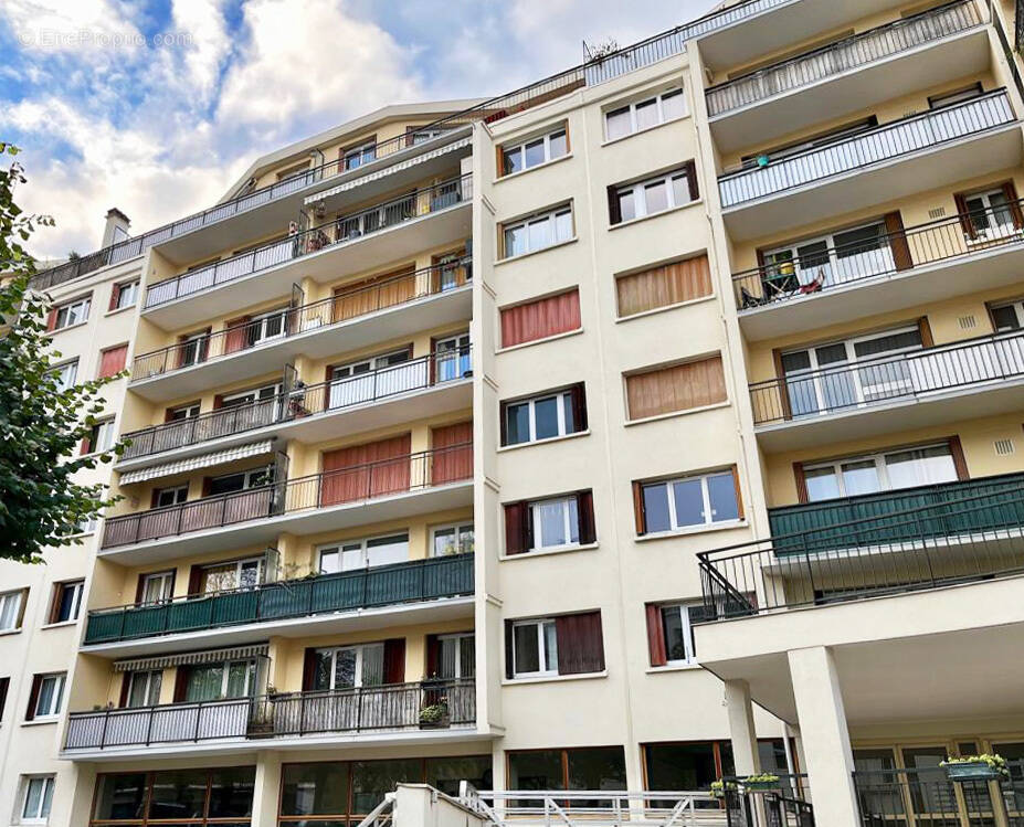 Appartement à VERSAILLES