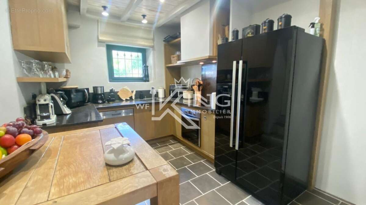 Sainte Maxime Villa T3 avec logement T2 indépendant sur 2168 m² de terrain - photo 6