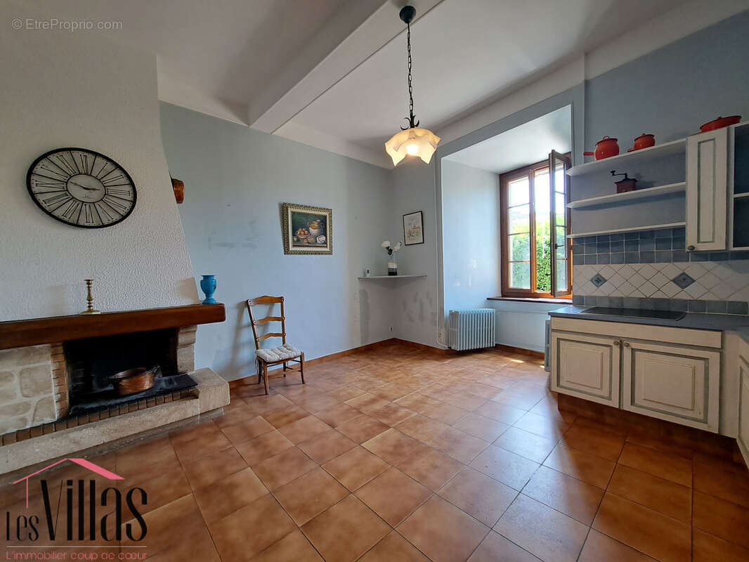 Maison à OUPIA
