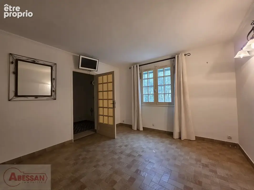 Maison 141 m² à Saint-Privat-Des-Vieux  - photo 9