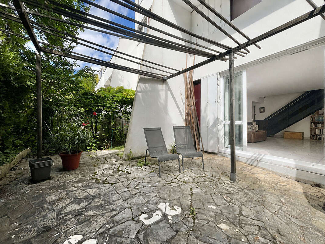 Appartement à FONTENAY-SOUS-BOIS