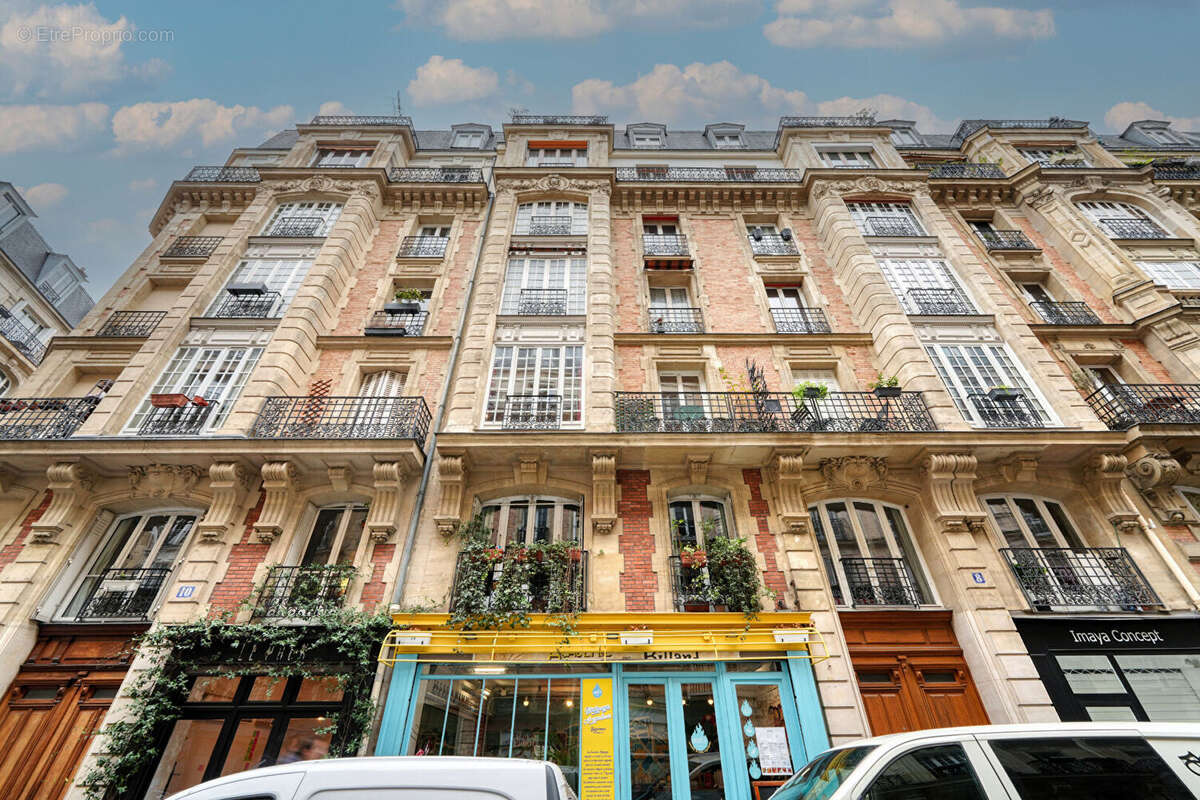 Appartement à PARIS-18E